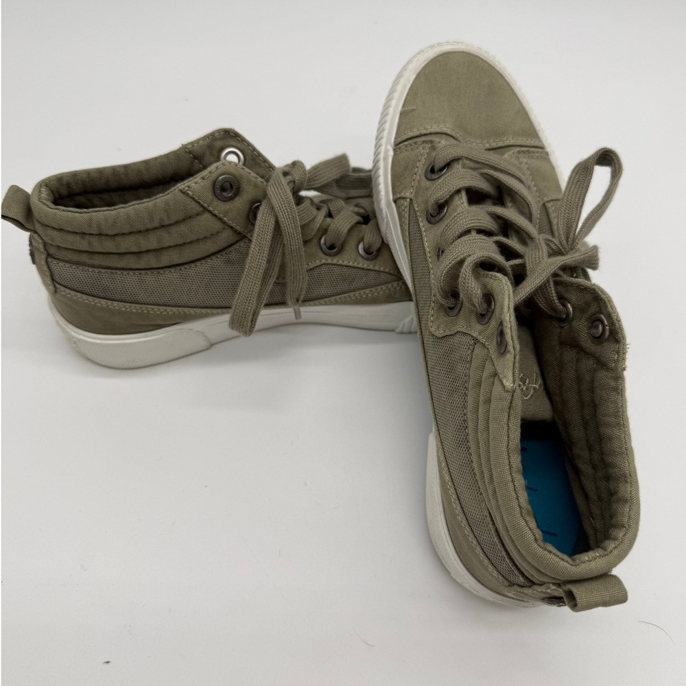 Blowfish Malibu Women Olive Green Canvas Lace Up Low Top Sneakers Size 6